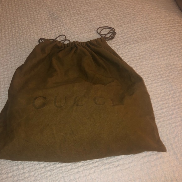 Large Gucci studded Pelham hobo bag - Picture 4 of 5